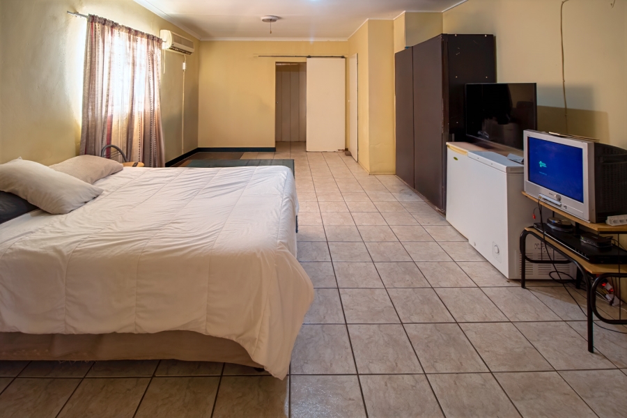 2 Bedroom Property for Sale in Flora Park Northern Cape